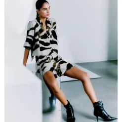 Copenhagen Muse CMNatuli Shorts With Print Peyote w. Black