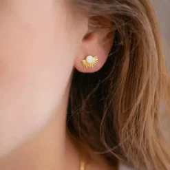 ENAMEL OFF WHITE SOLEIL STUD GULD