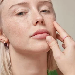 ENAMEL SWAY RING GULD & PINK