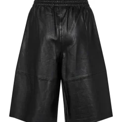 Gossia JoseGO Bermuda Leather Shorts Black