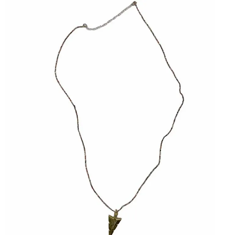 HIPZEN MESSING KÆDE MED PIL VEDHÆNG GULD