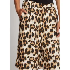 Munthe Uama Leopard Long Shorts Mocca