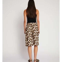 Munthe Uama Leopard Long Shorts Mocca
